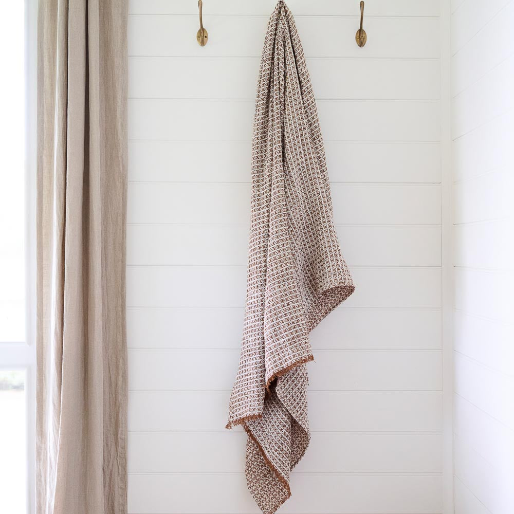 Noah Throw - Nutmeg/Off White