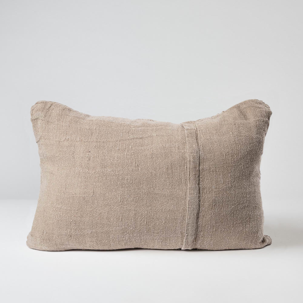 Retreat Cushion - Natural/Ivory/Black