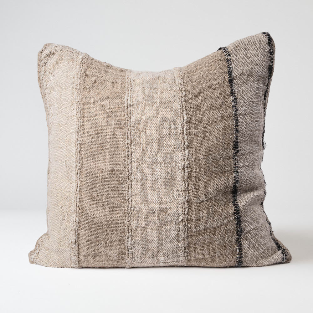 Retreat Cushion - Natural/Ivory/Black