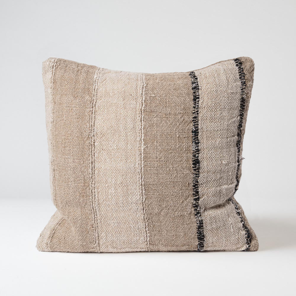 Retreat Cushion - Natural/Ivory/Black