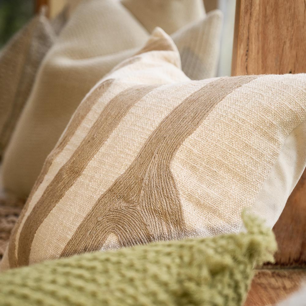 Zanth Cushion - Ivory/Natural
