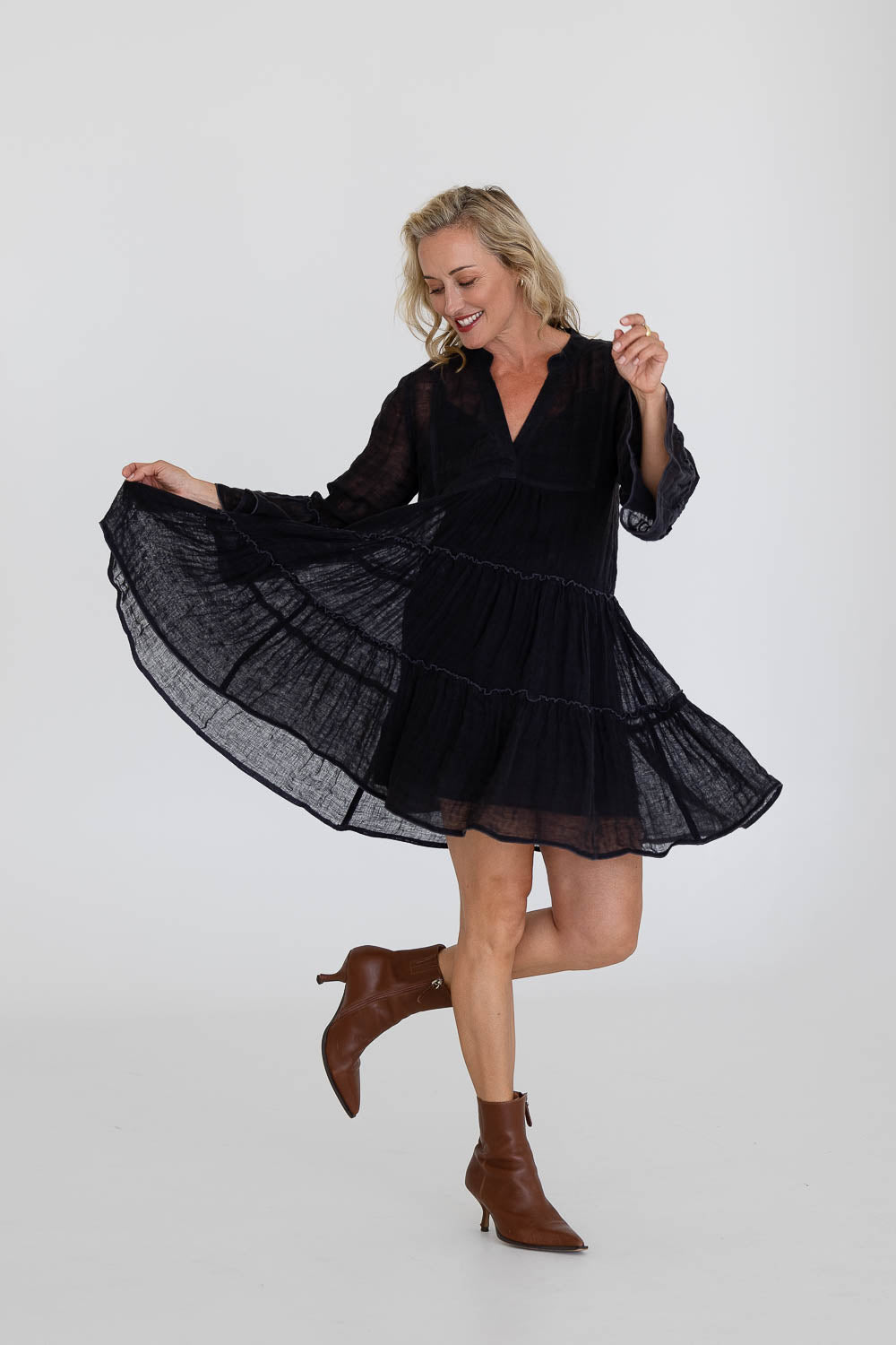 Como Linen Dress - Midnight - Eadie Lifestyle