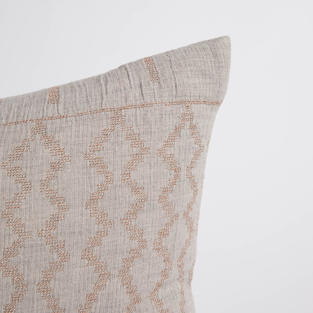 Kasumi Long Lumbar - Eadie Lifestyle