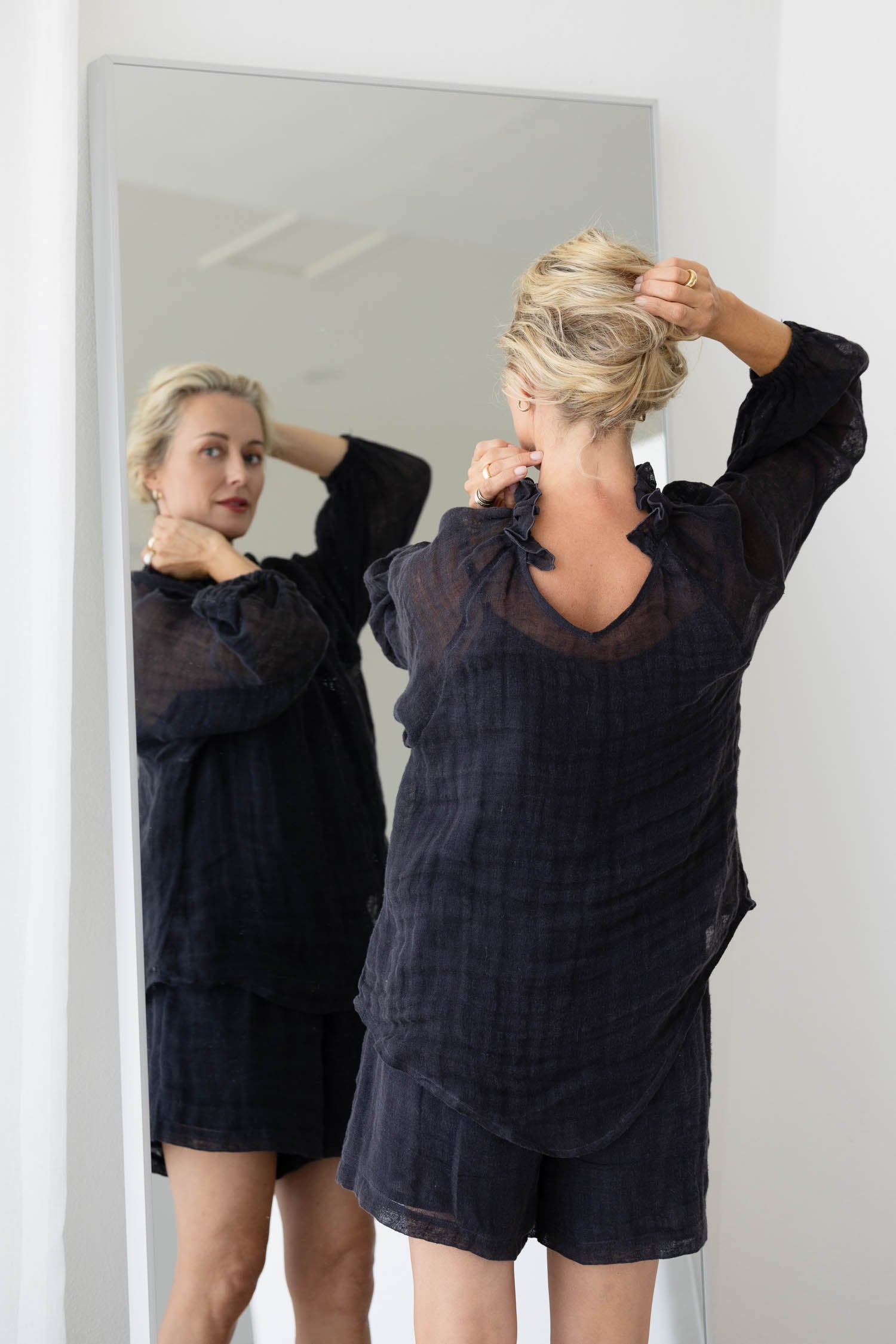 Lulu Reversible Linen Top - Midnight - Eadie Lifestyle