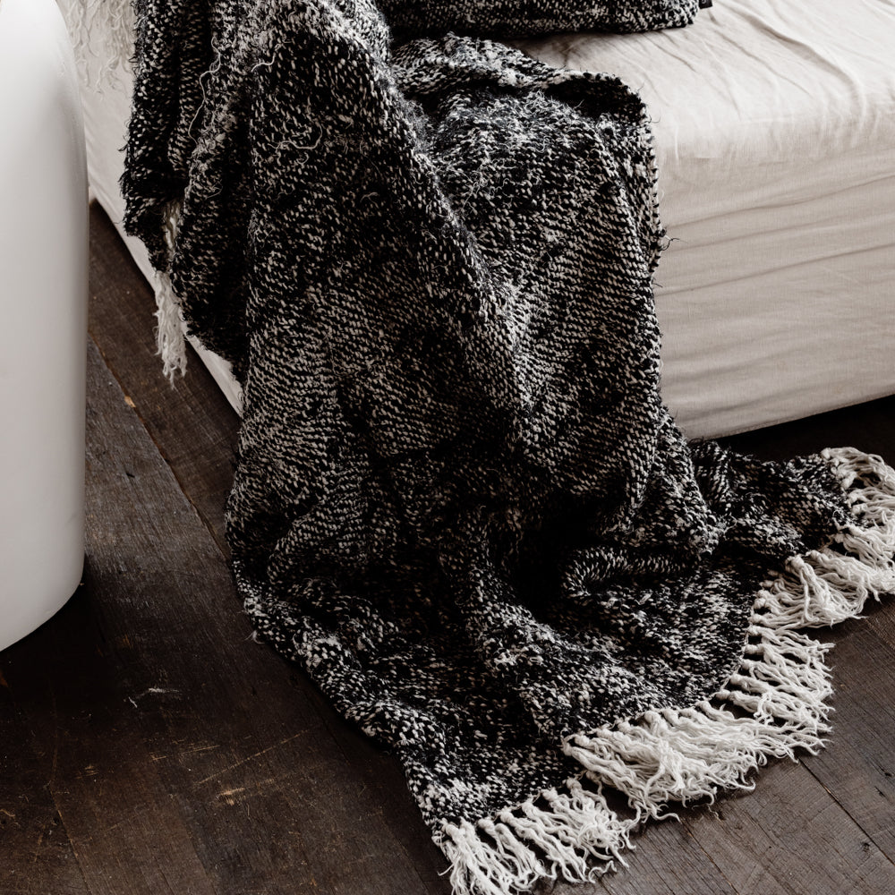 Wabi Throw - 100% Recycled Linen, Black