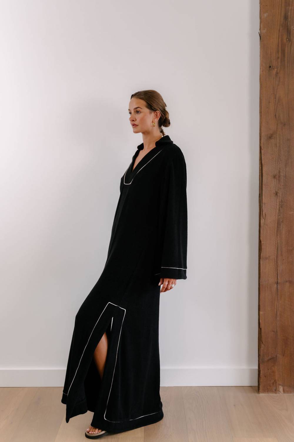 Empire State-Ment Kaftan - Black with White Piping