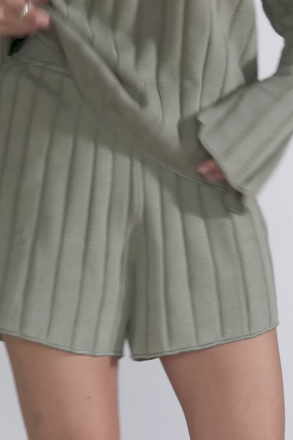 Eddi Short - Pistachio