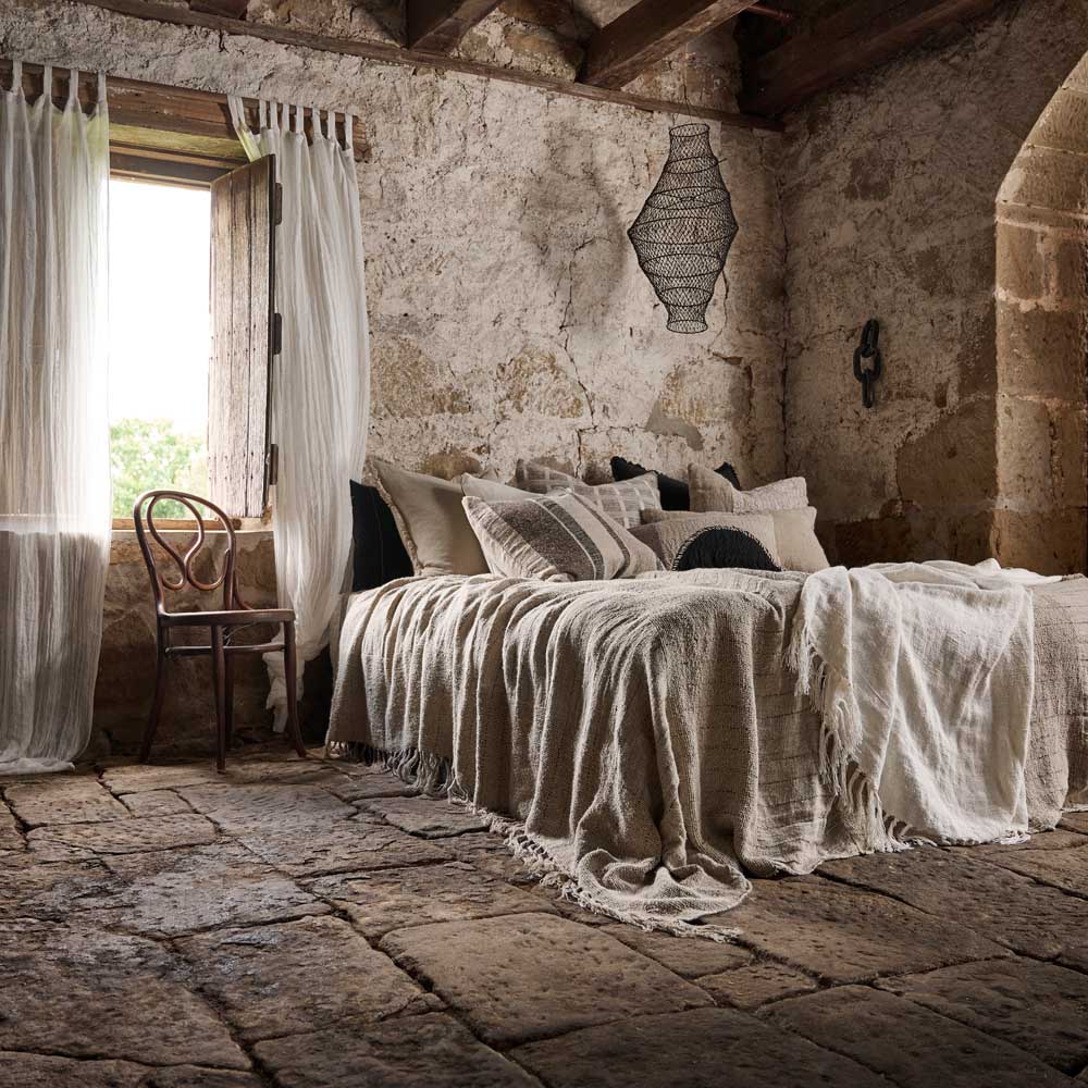 Mayla Linen Bedcover - Eadie Lifestyle