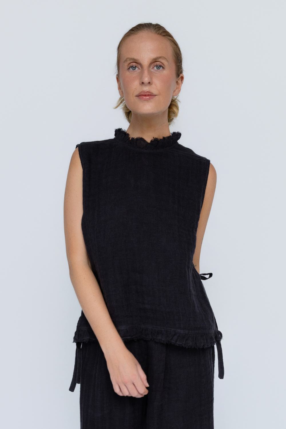Ava Linen Top - Midnight