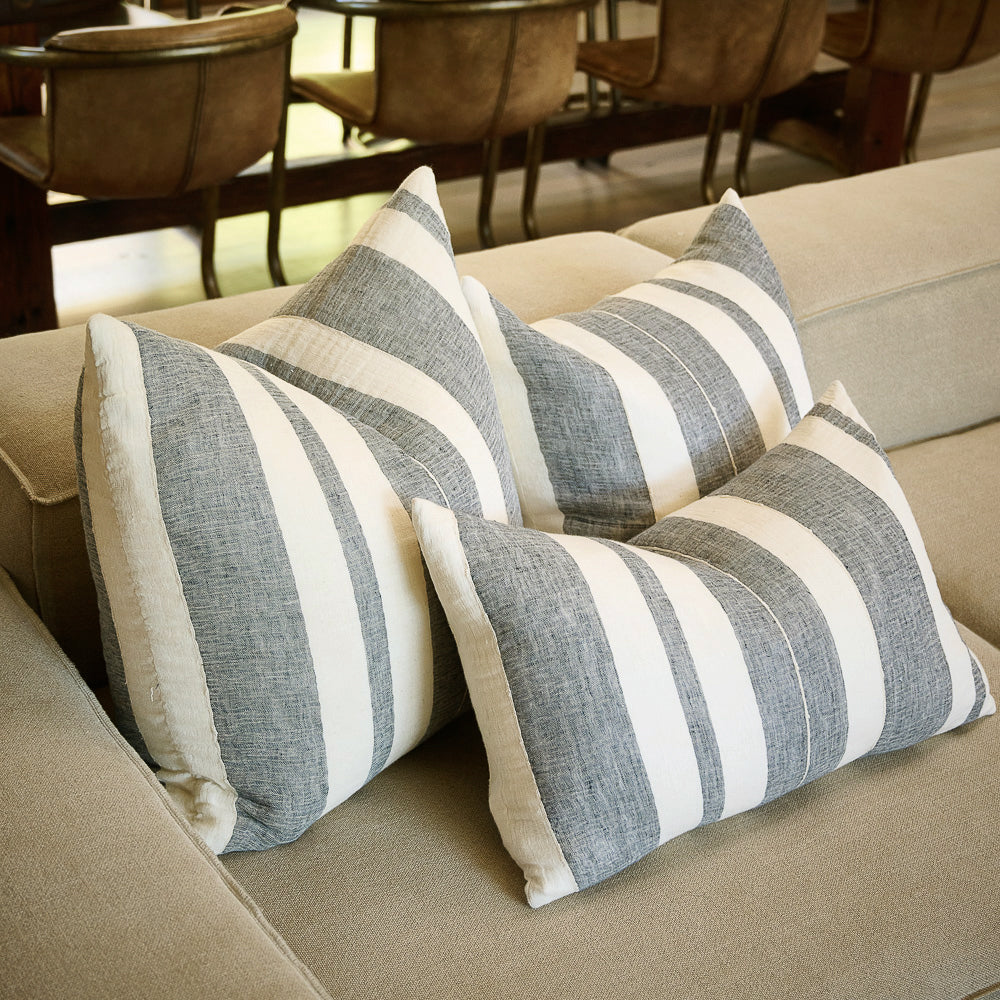Lido Linen Cushion - Off White/Navy