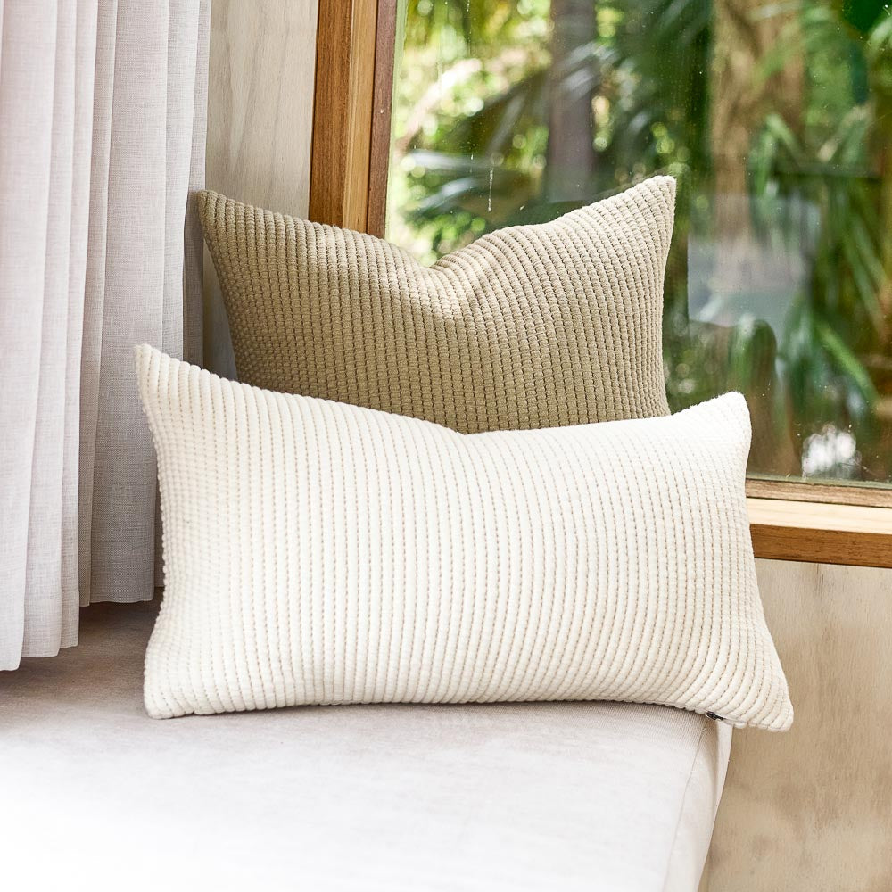 Favo Cushion - Ivory