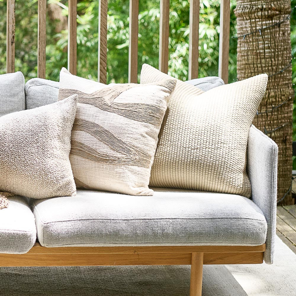 Favo Cushion - Ivory