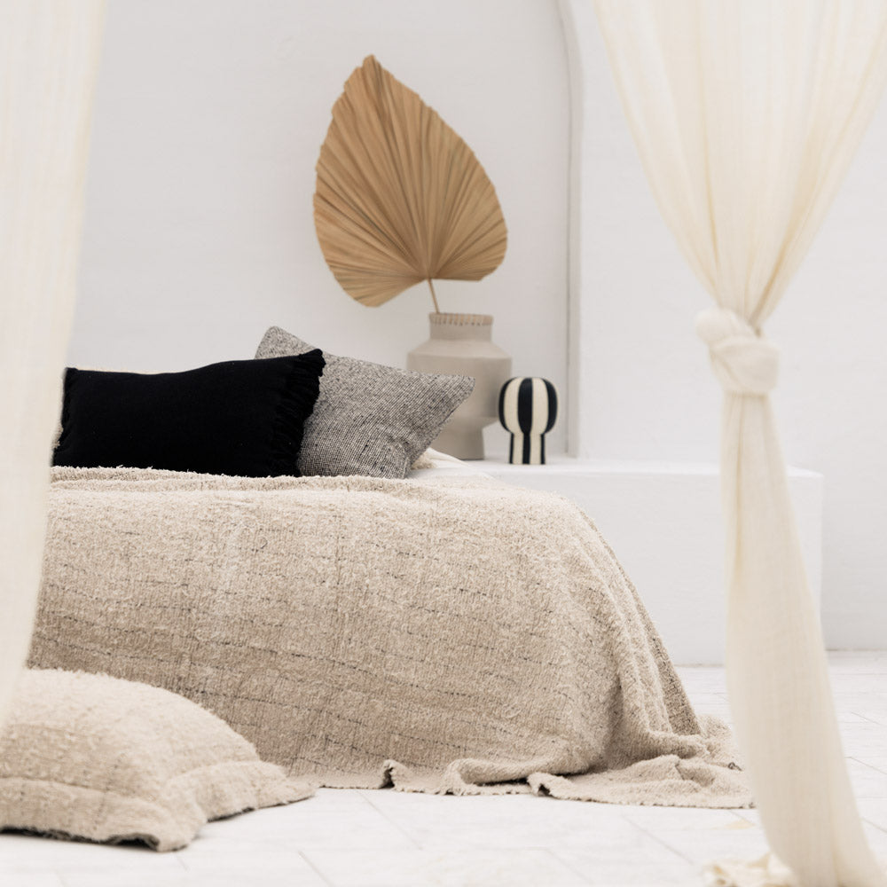 Verdure Linen Cushion - Natural/Black