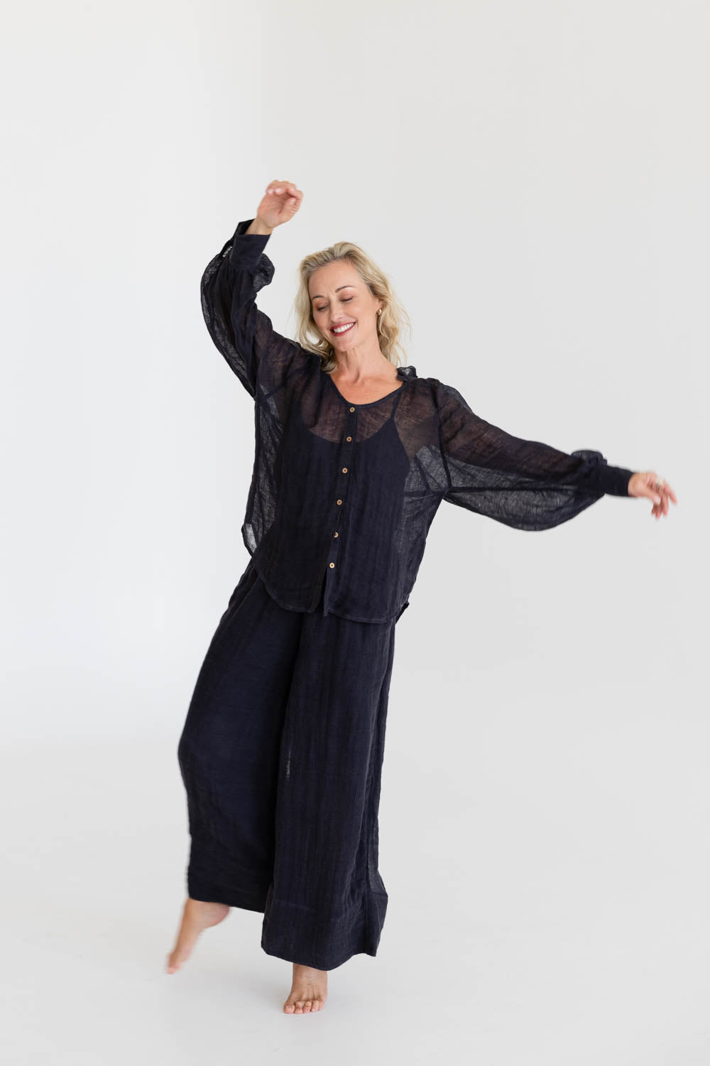 Mika Linen Blouse - Midnight