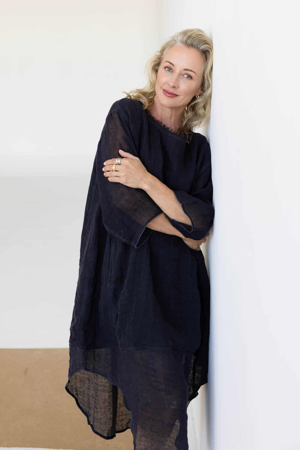 Luxe Malle Linen Dress - Midnight