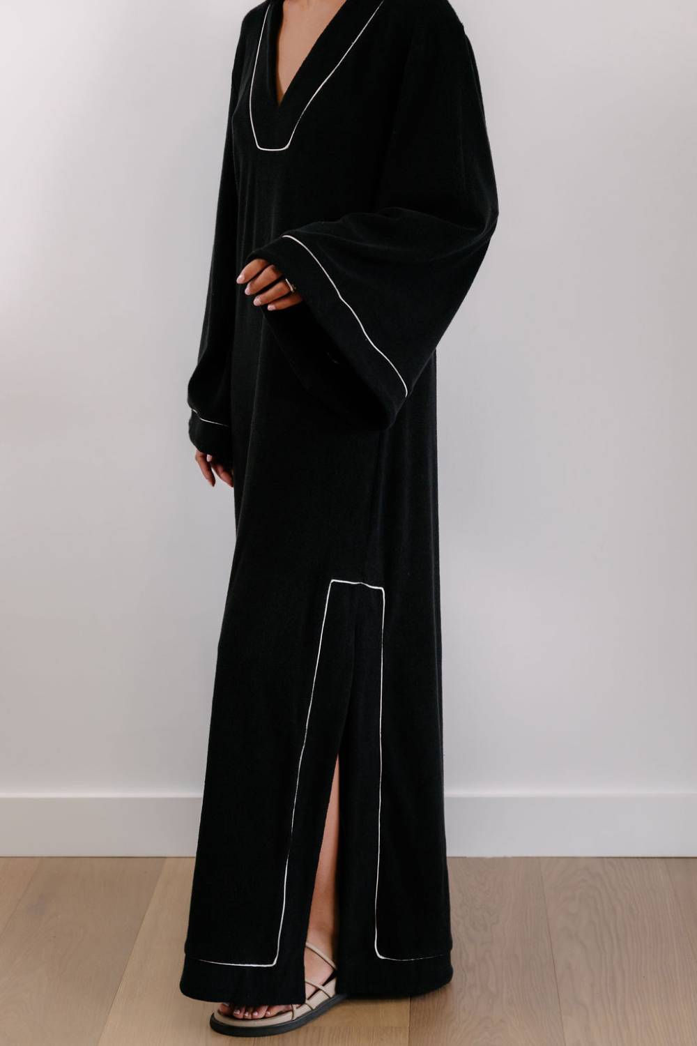 Empire State-Ment Kaftan - Black with White Piping