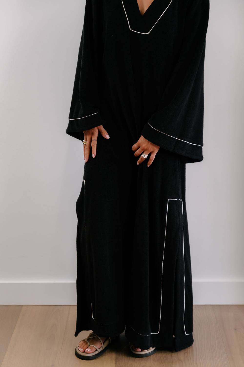 Empire State-Ment Kaftan - Black with White Piping