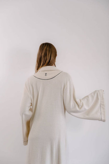 Empire State-Ment Kaftan - White with Black Piping