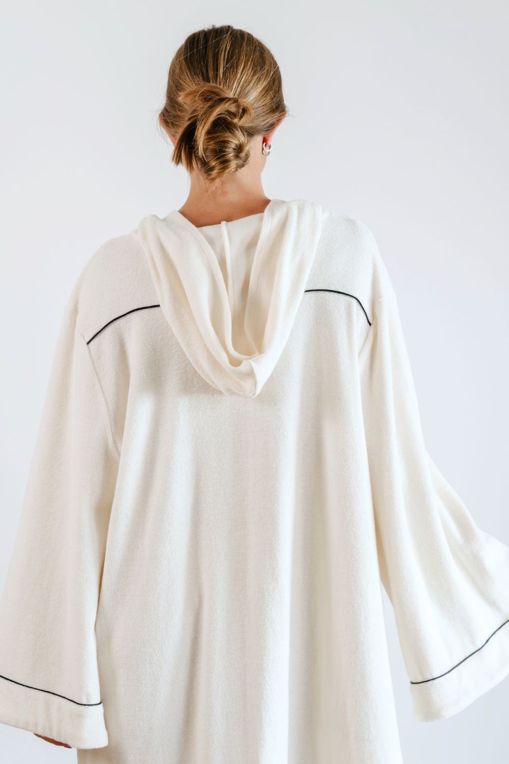 Empire State-Ment Mini - White with Black Piping