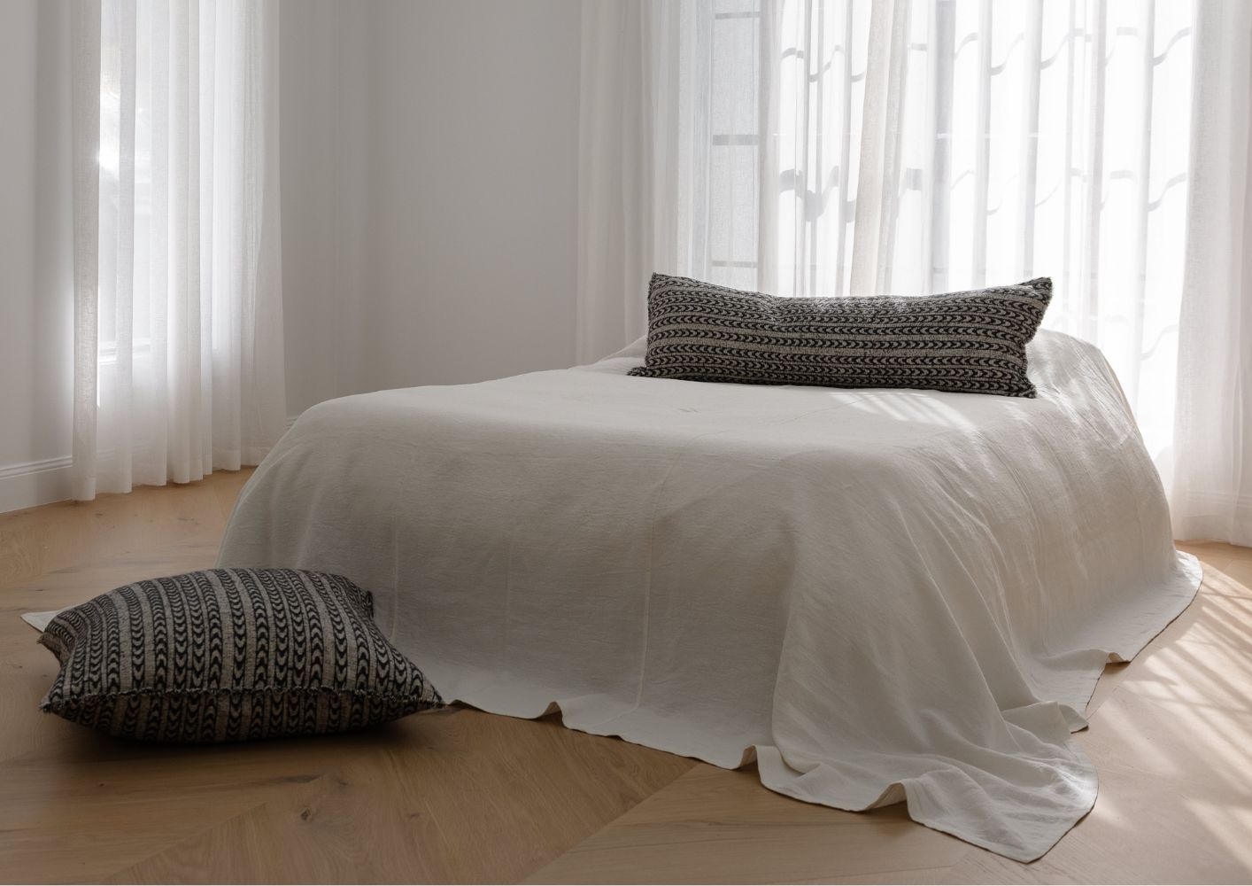 Luca White Bed cover