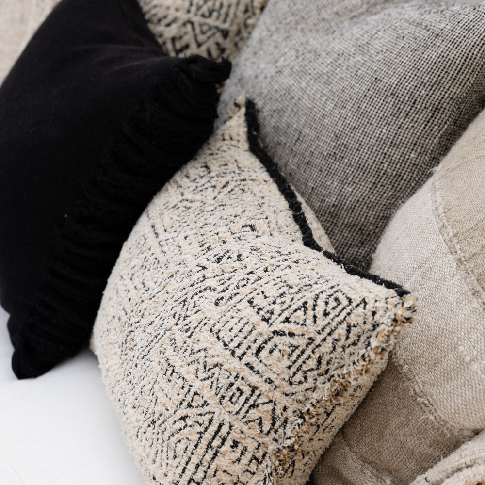 Cariz Cushion