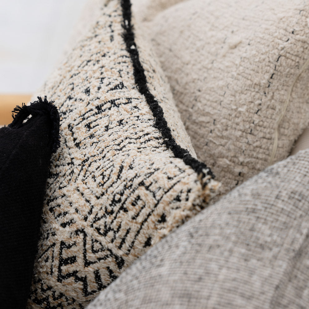 Cariz Cushion