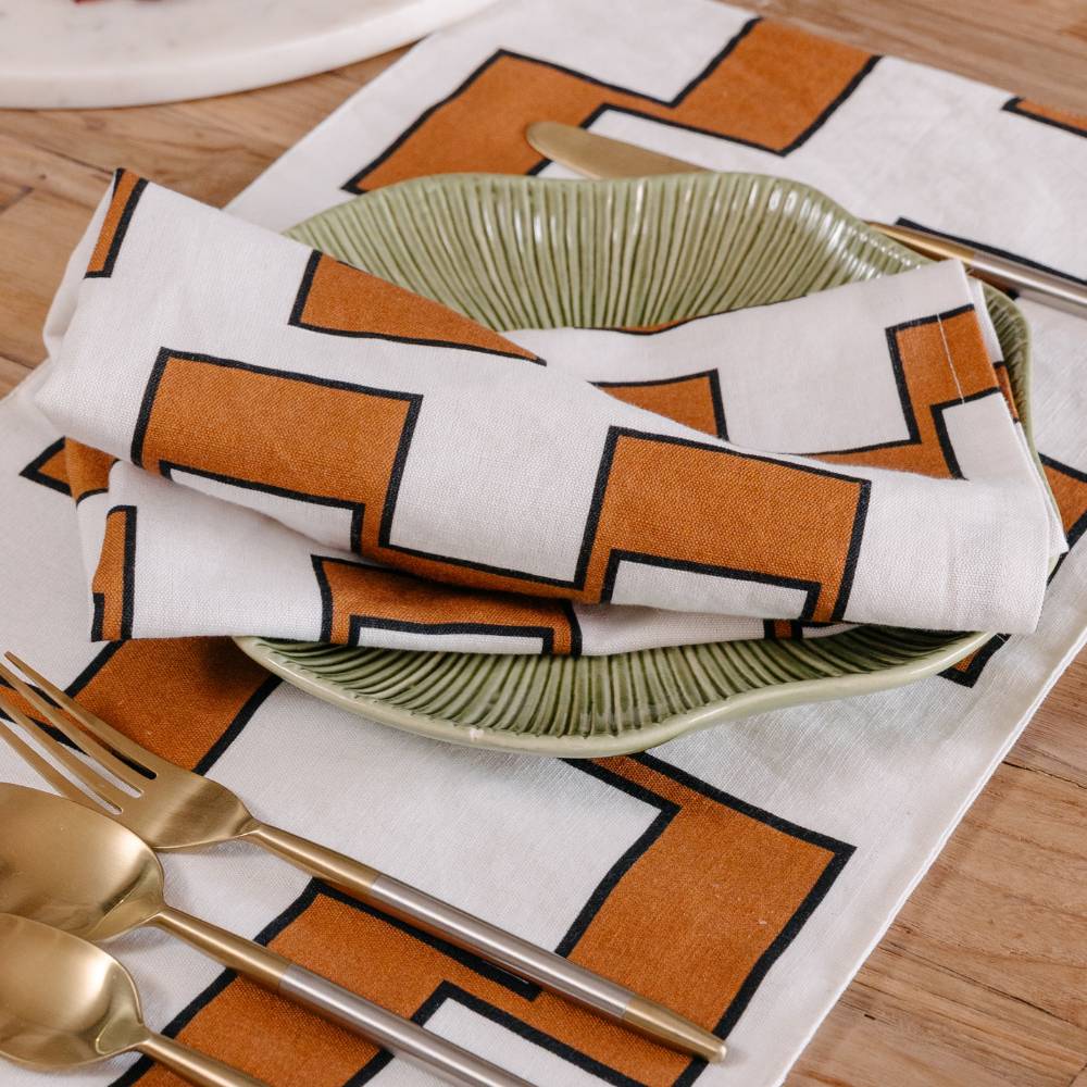 Astor Napkin Set of 4 - Ivory/Nutmeg