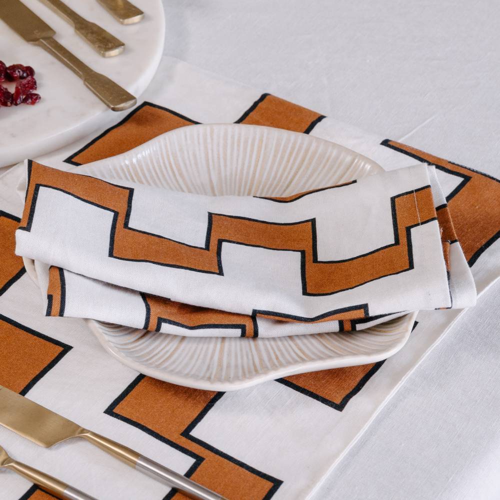 Astor Napkin Set of 4 - Ivory/Nutmeg