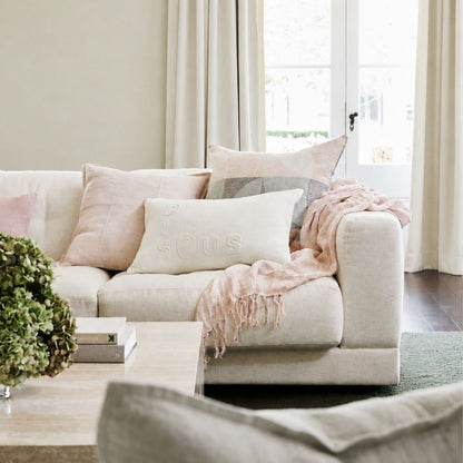 Aira Linen Throw - Soft Musk