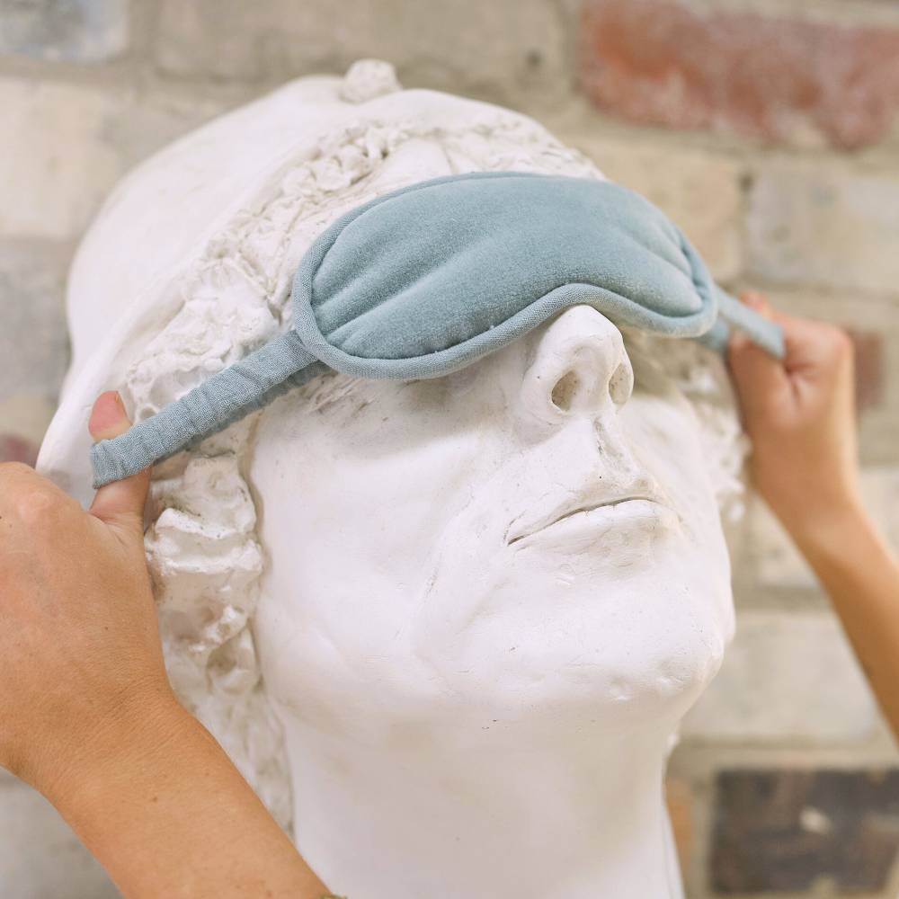 Evelyn Velvet Eye Mask with Velvet Bag - Sky