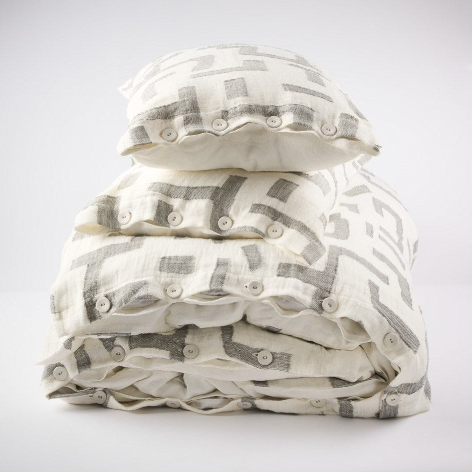 Antico Deluxe Duvet Set - White/Slate - Eadie Lifestyle