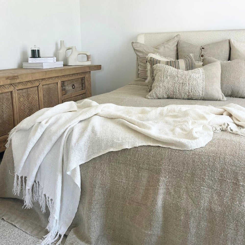 Bedouin Oversized Linen Throw - Ivory - Eadie Lifestyle