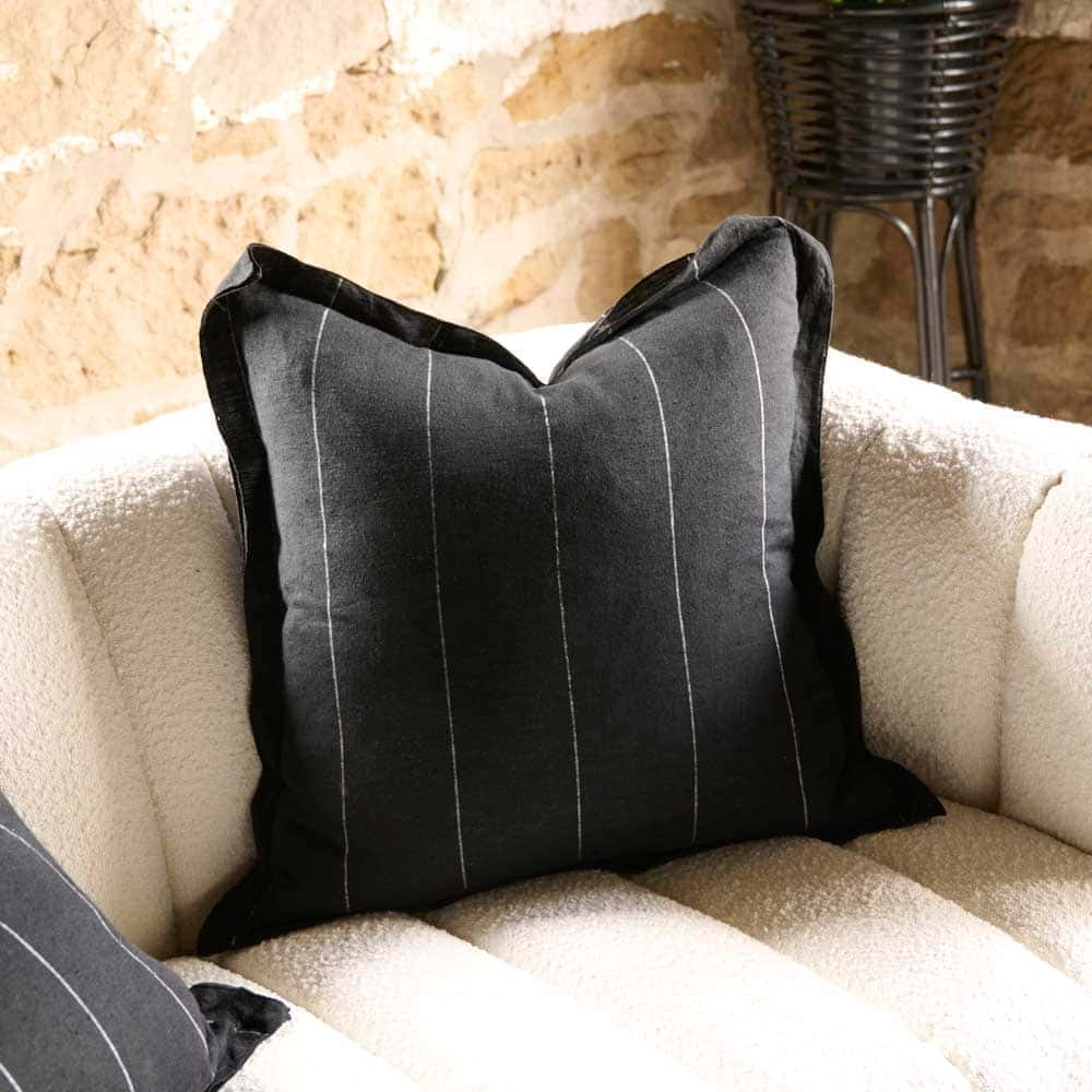 Carter Linen Cushion - Black w&