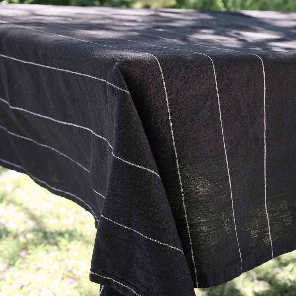 Carter Linen Tablecloth - Black w&