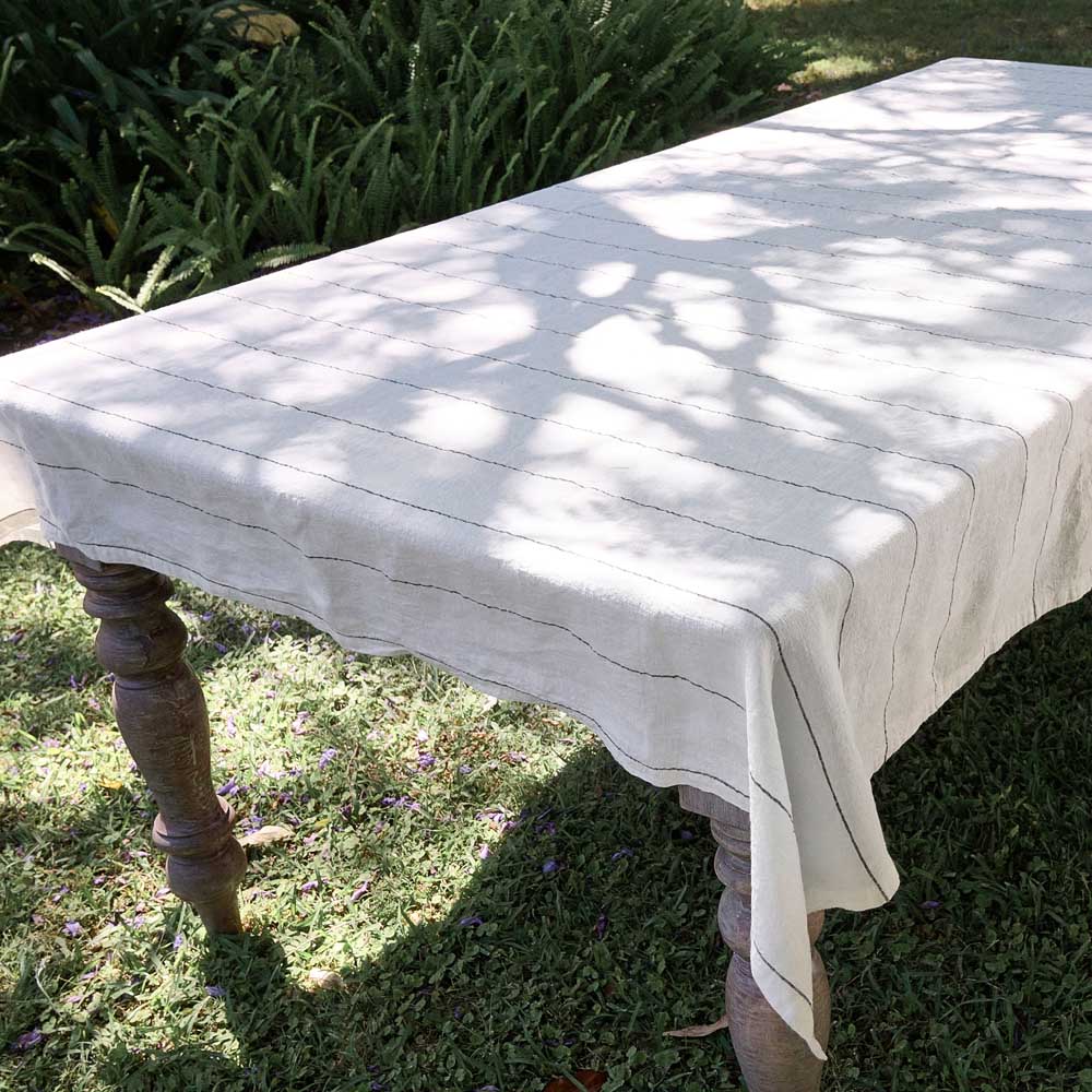 Carter Linen Tablecloth - White w&