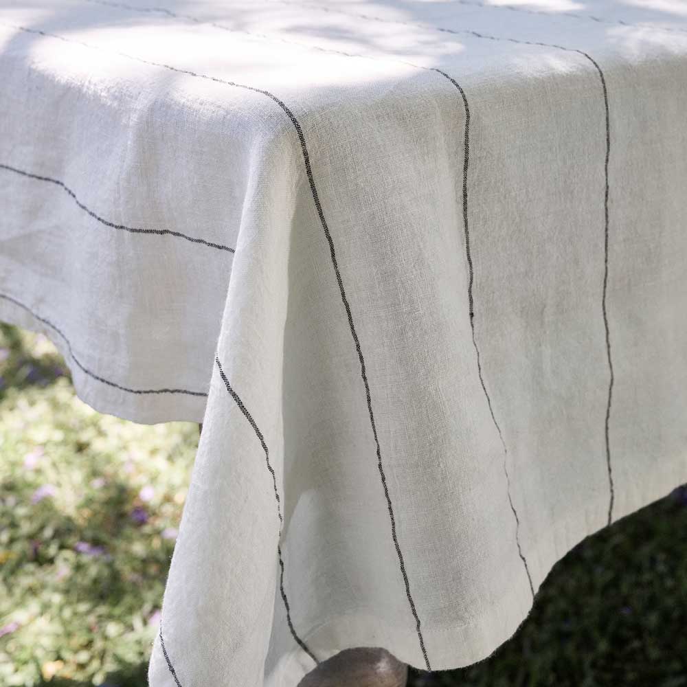 Carter Linen Tablecloth - White w&