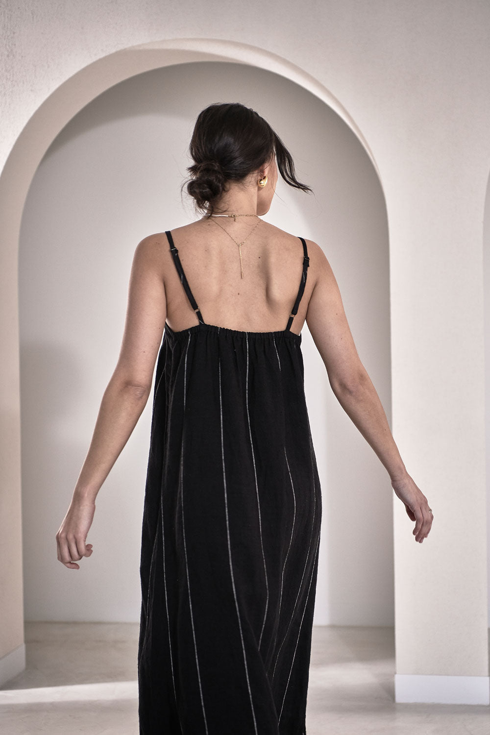 Carter Midi Linen Slip Dress - Black w&