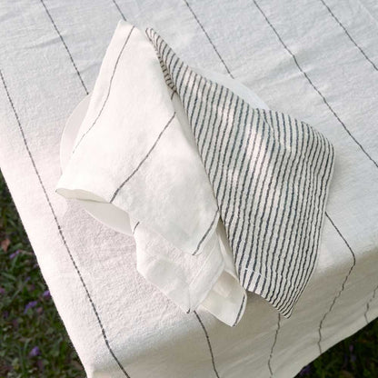 French Linen Carter Napkin Set - White w&