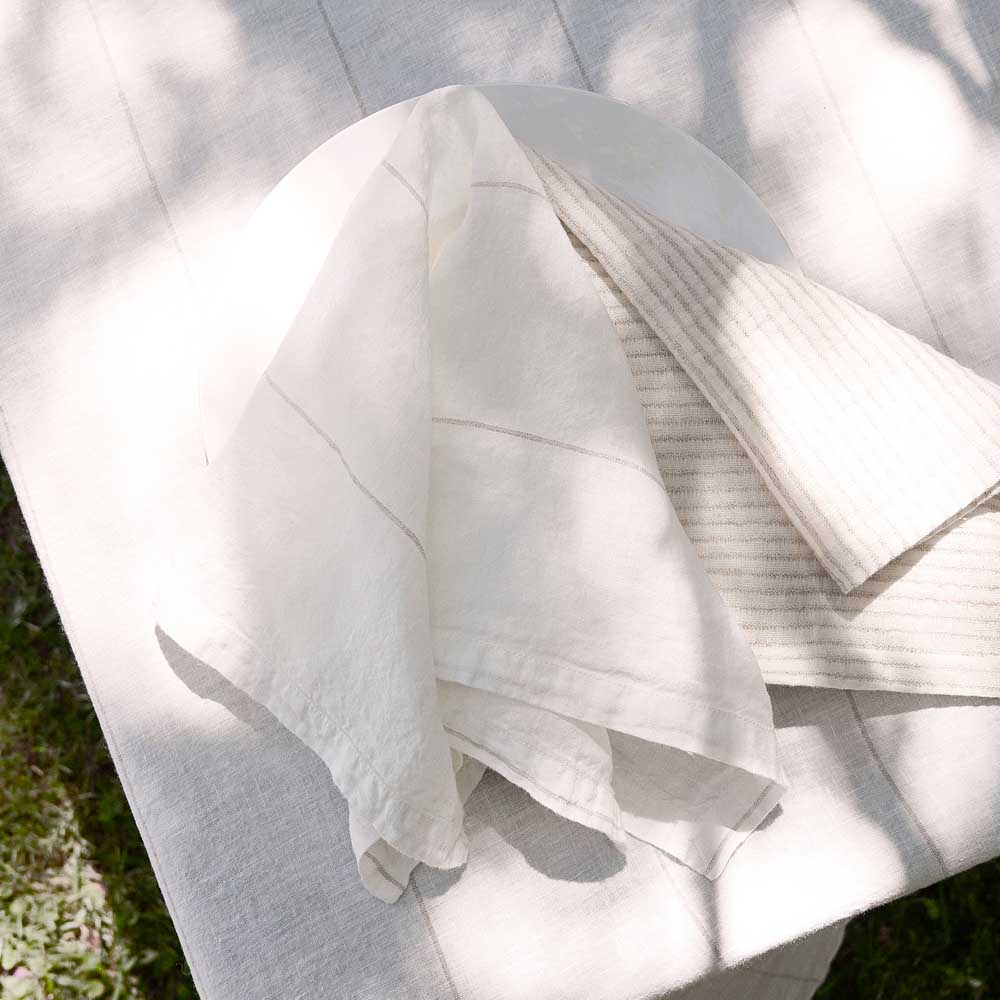 French Linen Carter Napkin Set - White w&