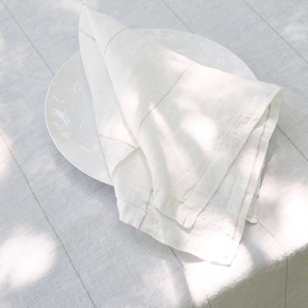 French Linen Carter Napkin Set - White w&