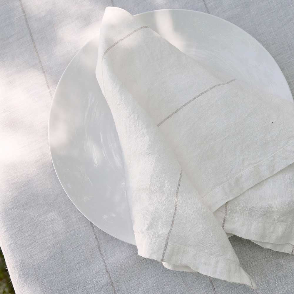 French Linen Carter Napkin Set - White w&