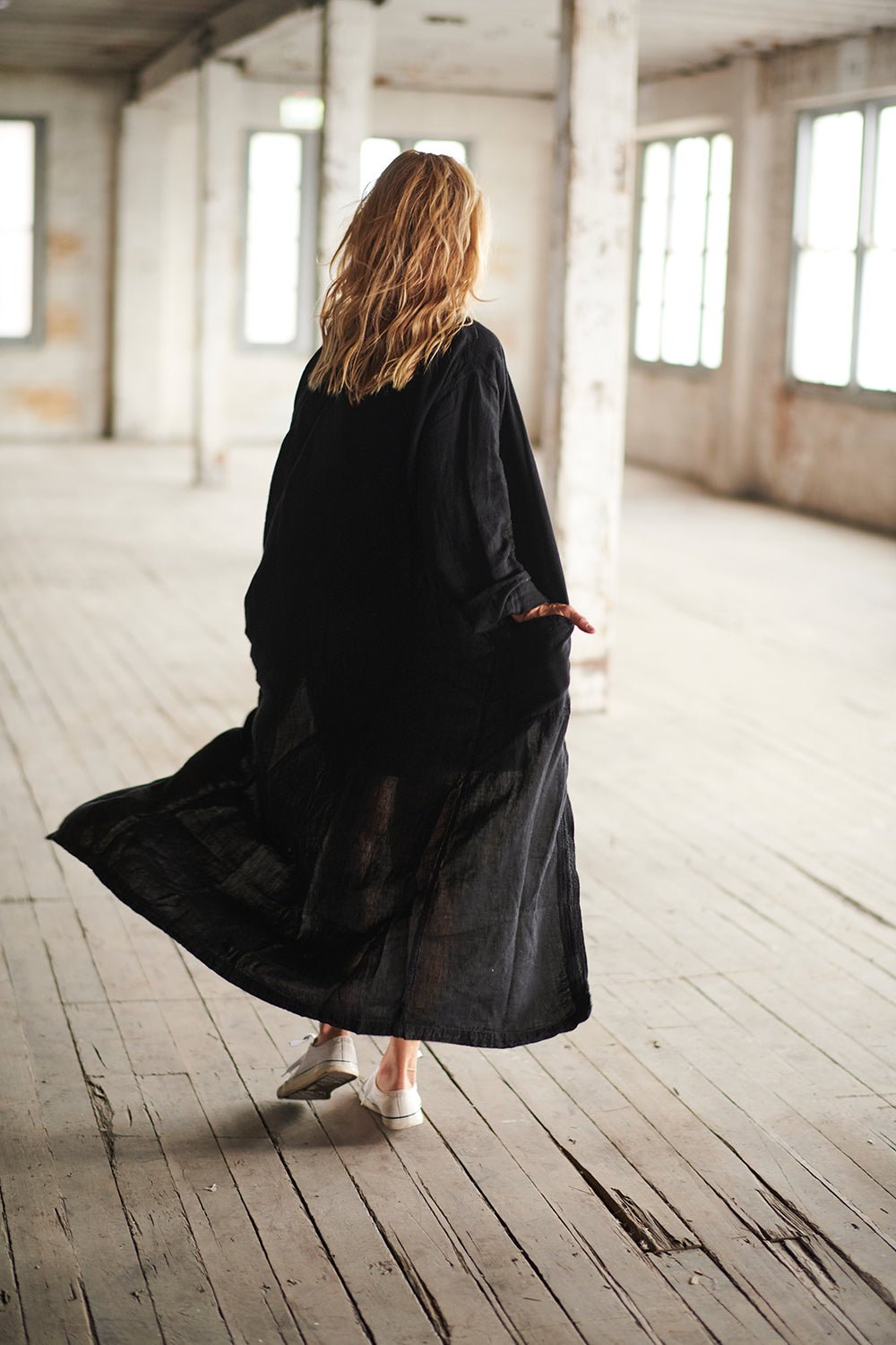 Fundamental Linen Robe - Black  - Eadie Lifestyle