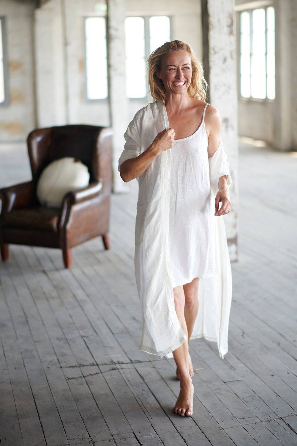 Fundamental Linen Robe - White - Eadie Lifestyle