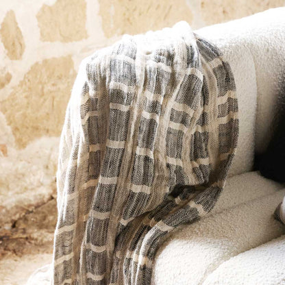 Petra Linen Throw - Eadie Lifestyle